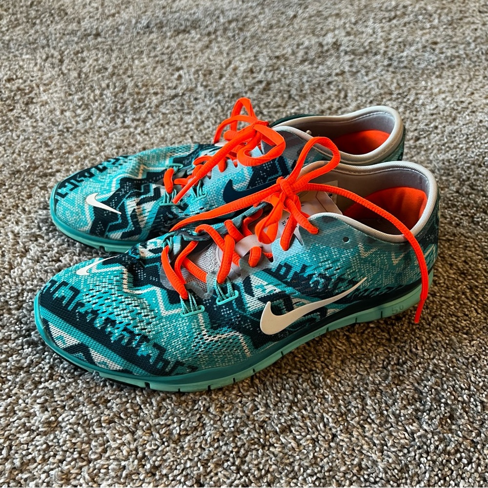 Nike Turquoise and Orange Athletic Shoes
